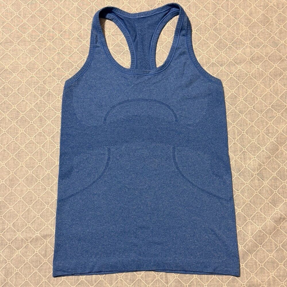 Lululemon Women’s Racerback Swiftly Tank-size 6 Blue